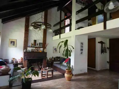 VENTA CASA 5 AMB  PILETA MANUEL ALBERTI PILAR