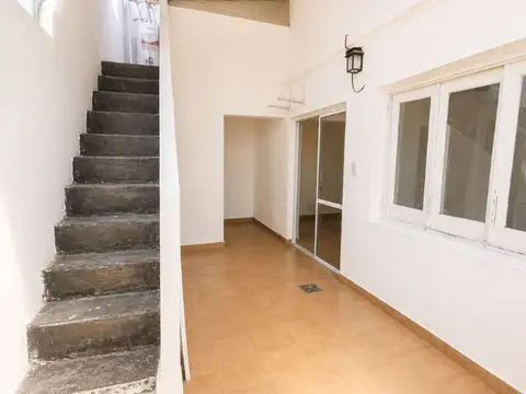 Depto Tipo Casa en Venta con 1 cocheras