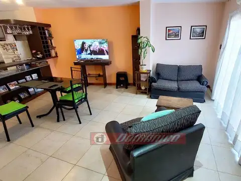 Casa en Venta en Castelar, USD 160.000