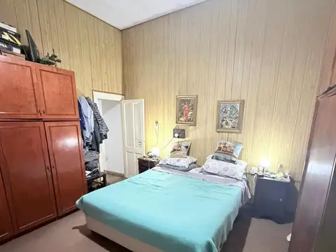 Casa en Venta con 5 cocheras