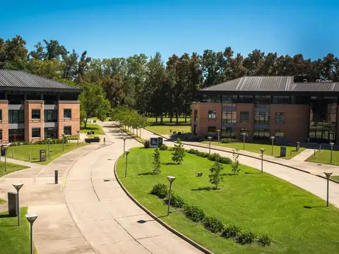 Alquiler oficina 42 m2 Edificio INSIGNIA M1 en Parque Empresarial Austral, Pilar