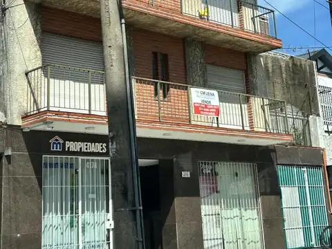 Venta Dos ambientes Frente VIlla Ballester