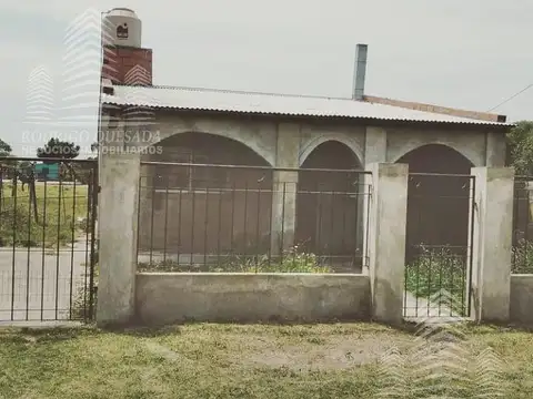 CASA EN LOTE PROPIO EN OPORTUNIDAD MAR DE AJO.