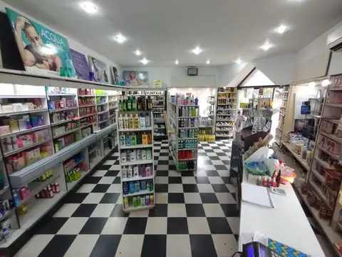 EXCELENTE LOCAL COMERCIAL EN VENTA EN TEMPERLEY