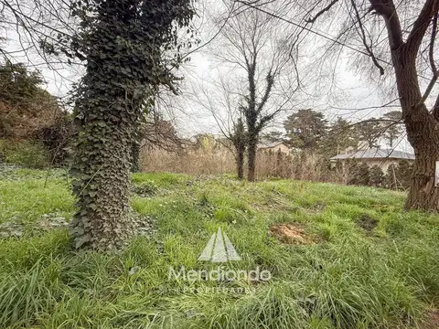 Terreno de 625 m2 con TODOS LOS SERVICIOS - Barrio Colina Alegre.