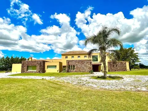 Casa en Alquiler en Las Vizcachas, USD 3.000