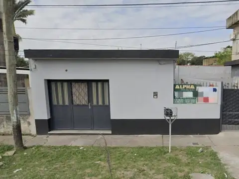 Depto. tipo casa de 3 ambientes en alquiler | Berazategui