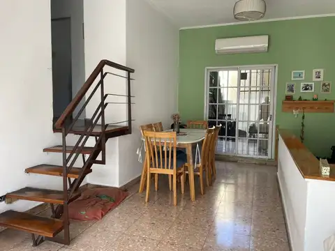 VENTA PH CON TERRAZA Y BALCÓN EN AVELLANEDA