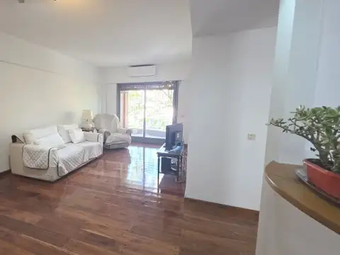 VENTA 3 AMBIENTES CON BALCON Y ESPACIO GUARDACOCHE EN COLEGIALES