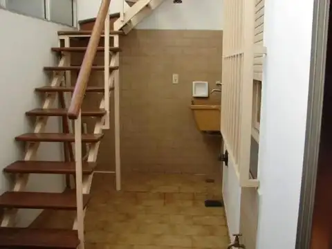 Depto Tipo Casa 4 ambientes con 1 baño