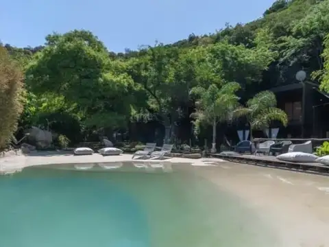 Hotel en Venta en Rio Ceballos, USD 190.000