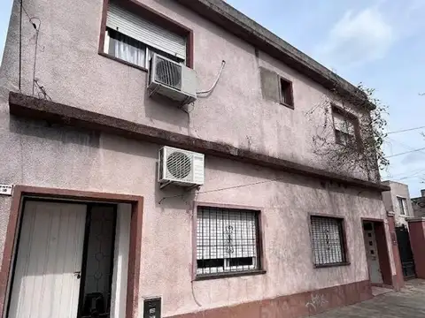 Departamento tres ambientes en Garín a la venta 