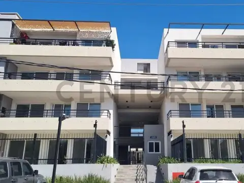 VENTA dpto 2 amb en Zug Caamaño con balcon y parrilla, amenities