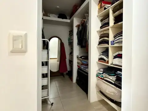 Excelente casa en Loma Verde