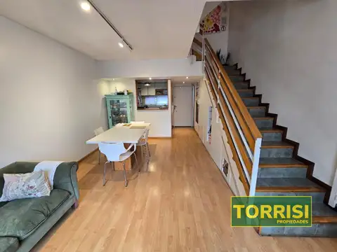 Depto Tipo Casa en Venta de 2 dormitorios