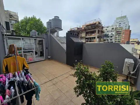 Castro Barros 800 , Piso 1