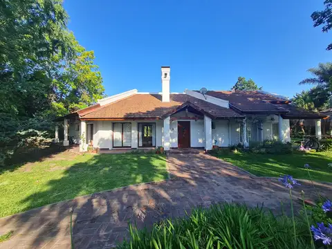 CASA EN VENTA EN PILAR