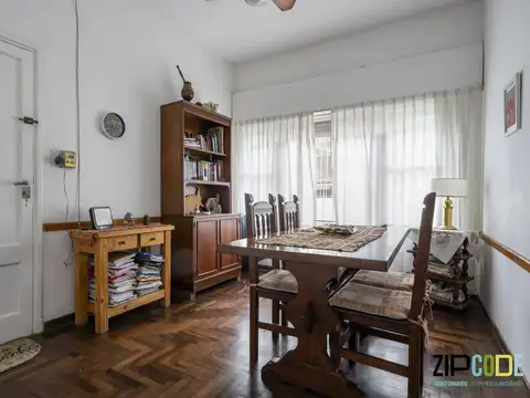 Venta PH Estilo Americano de 3 ambientes con Patio y Jardin