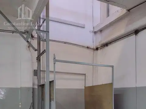 Galpon en Venta 8  mts Frente