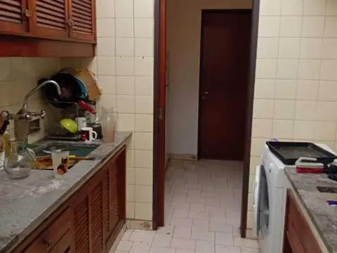 Casa en Venta en La Plata [Cod: ]