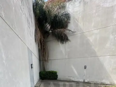 Lascano 2600, Piso 0