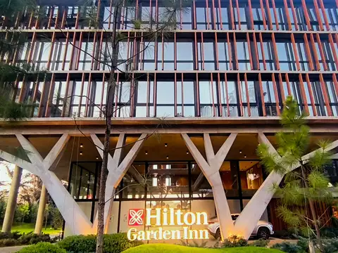 THAYS PARQUE LELOIR - OFICINA EN EDIFICIO HILTON