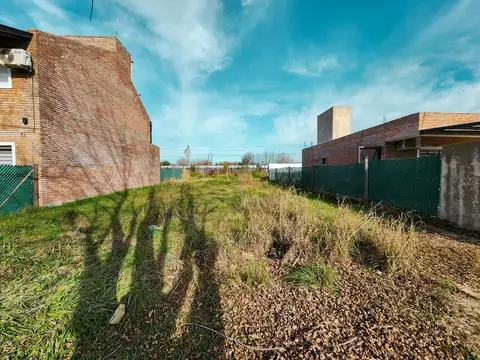 Terreno de oportunidad en Fisherton, a metros de Av. Newbery