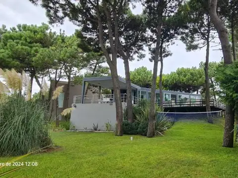 Casa en Alquiler Temporal en Pinamar, $ 100