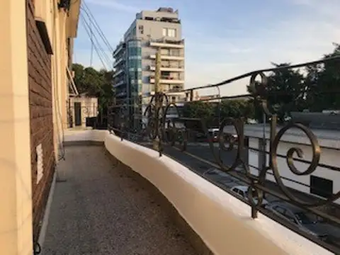 Cap J G Bermudez 100, Piso 2