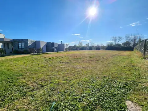 Lote/ Terreno en Barrio Acacias, Puertos del Lago, Escobar.
