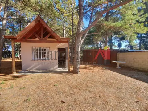 VENTA EN BLOCK - Tres casas + Cabaña - Lote Propio