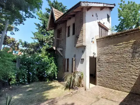 CASA EN VENTA - 3 ambientes en Don Torcuato