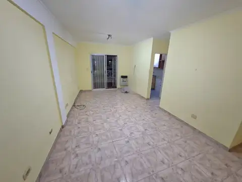 Avenida Crovara 3100, Piso 2