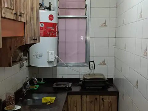 VENTA DEPTO 3 AMBIENTES CON CREDITO, a reciclar