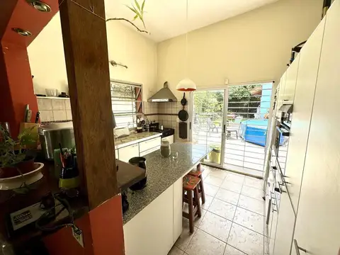 Casa en Venta en El Palomar, USD 145.000