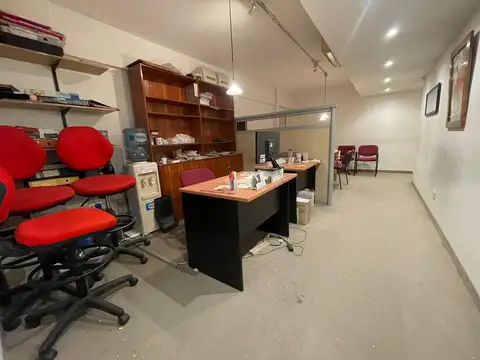 Oficina en Alquiler en Recoleta, $ 700.000