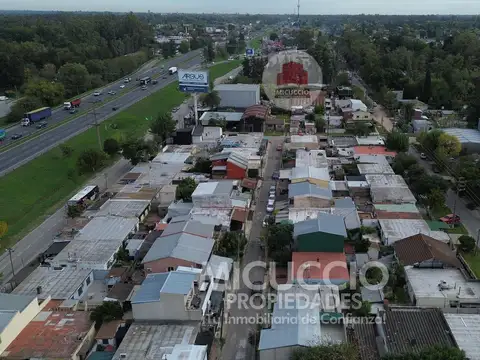 Casa 4 ambientes con 1 baño