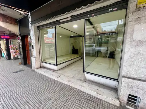 Avenida Tte Gral Juan Domingo Perón 3200