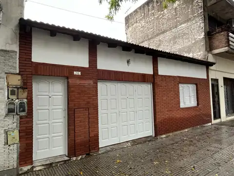 Casa en Venta en Flores Sur, USD 105.000