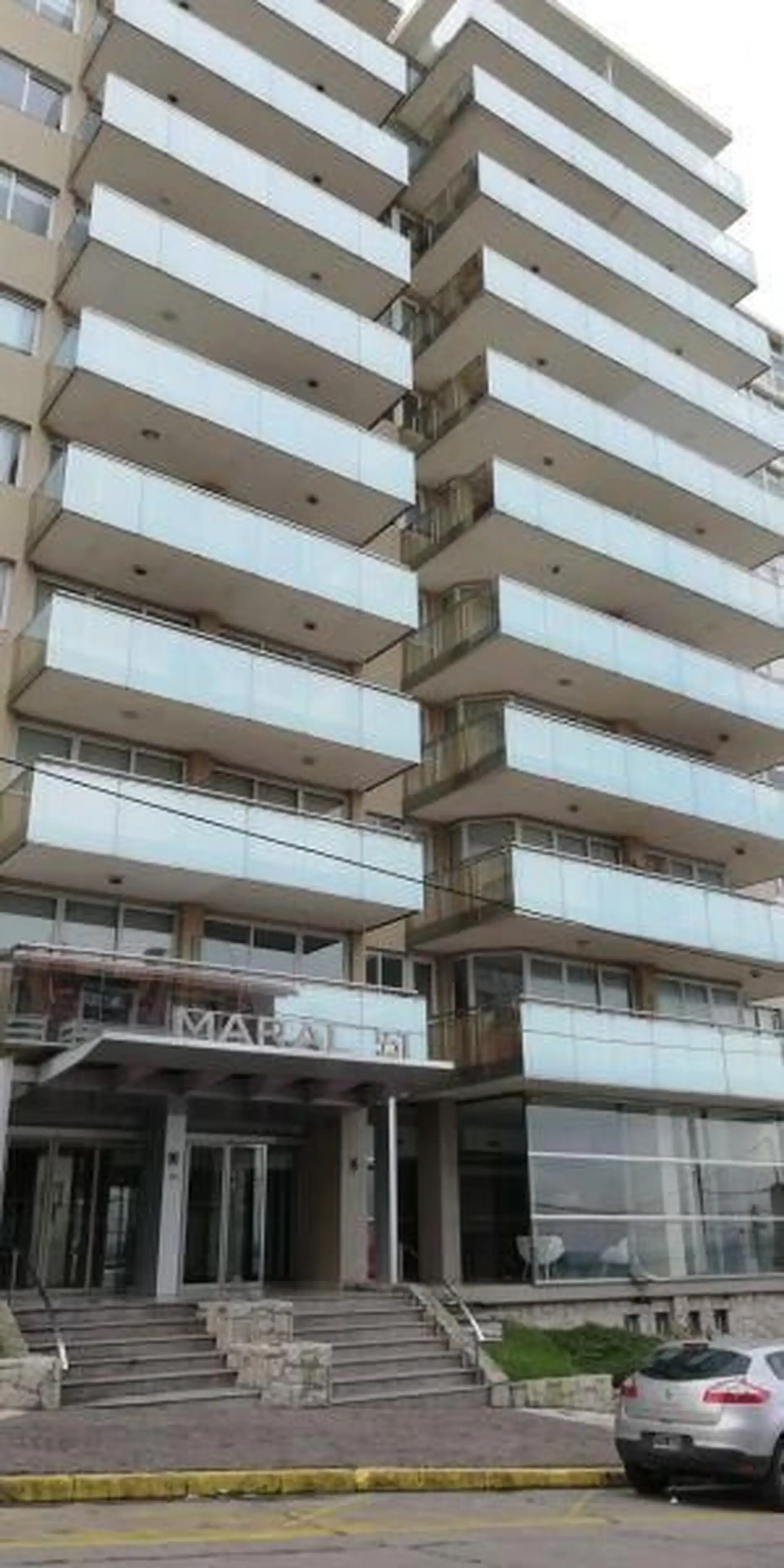 Venta de Departamento 3 AMBIENTES Y COCHERA MARAL 51 CON VISTA AL MAR