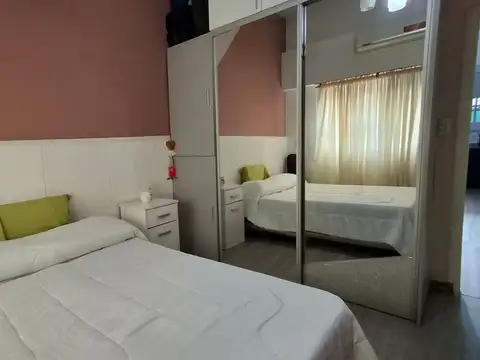 Depto Tipo Casa en Venta con 2 cocheras