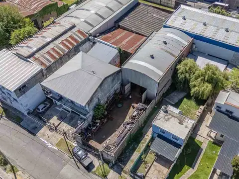 VENTA LOTE O GALPÓN ZONA NÁUTICA