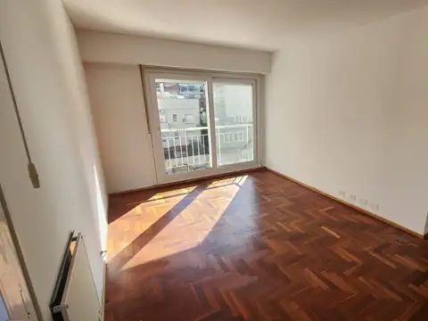 Dr. Pedro Ignacio Rivera 2600, Piso 3