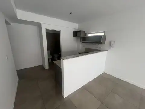 EXCELENTE MONOAMBIENTE. AMENITIES. BAULERA. APTO PROFESIONAL