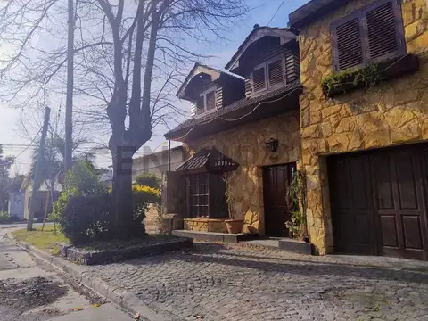 VENTA PH 5 AMBIENTES CASTELAR NORTE - MERLO AL 400