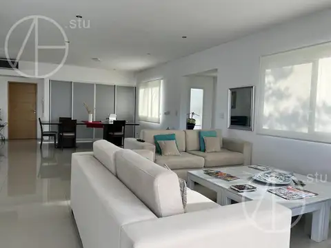 Casa en Venta en Albanueva, USD 850.000