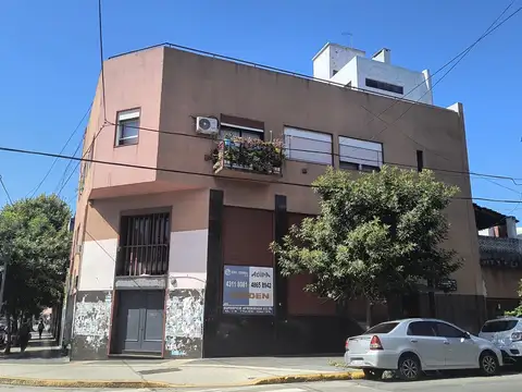  Venta  Local   Varela 1001 esq. recuero