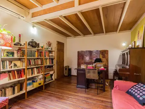 VENTA PH 6 AMBIENTES BALVANERA CON PATIO/PARRILLA