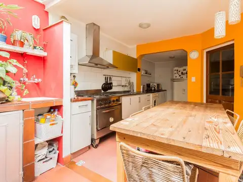 Depto Tipo Casa en Venta 76 años