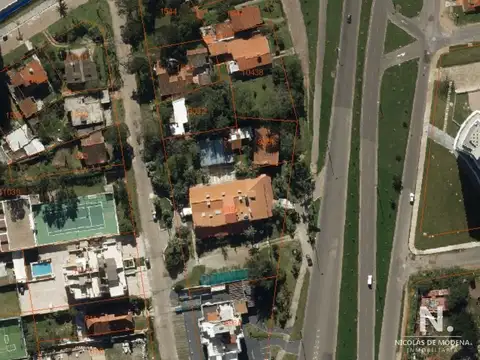 Lote en excelente ubicación sobre Av Boulevard Artigas 